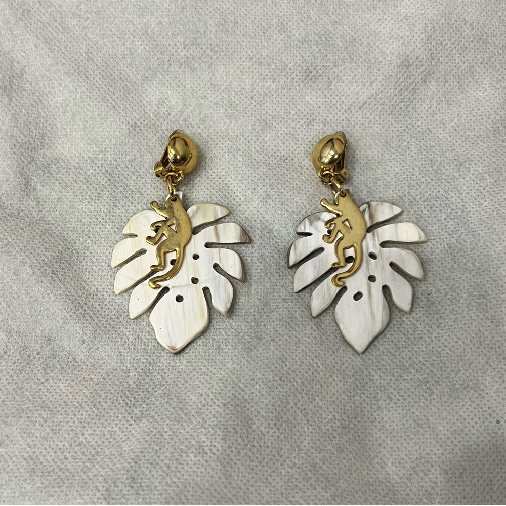 Monkey Design Earings